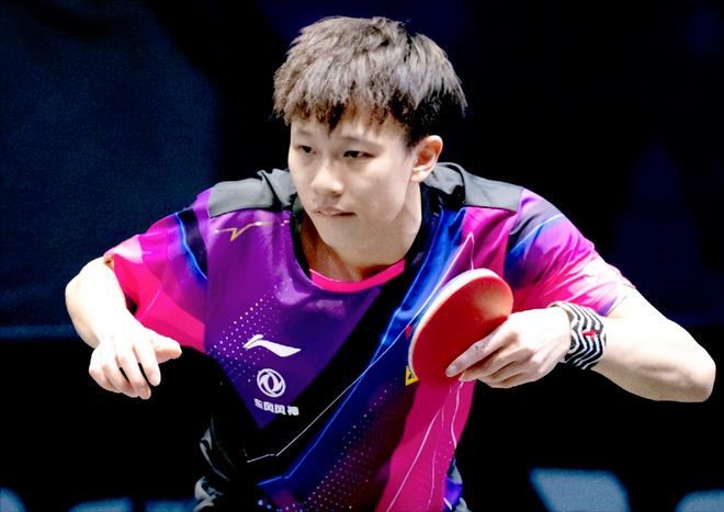 大学体育场 大学体育场