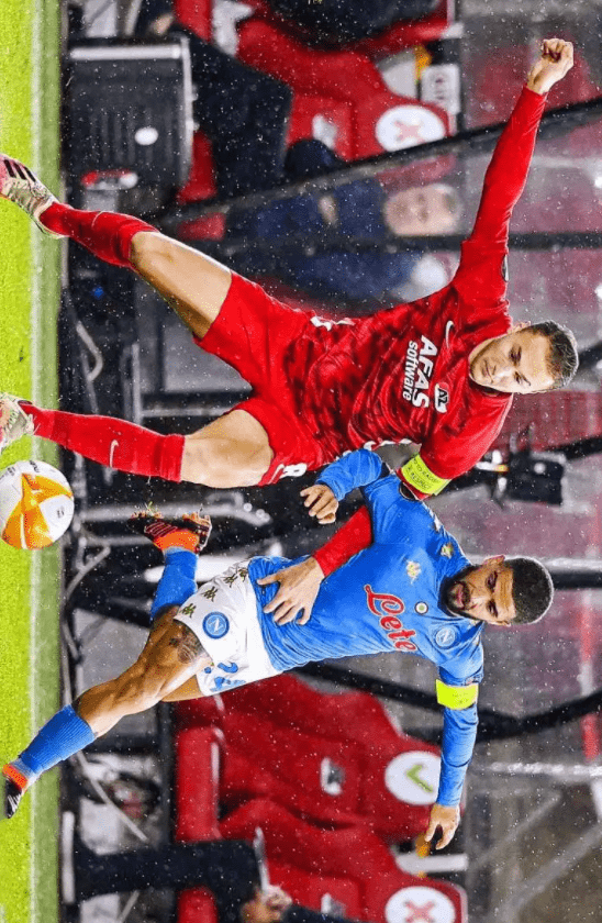 发布新队徽 发布新队徽